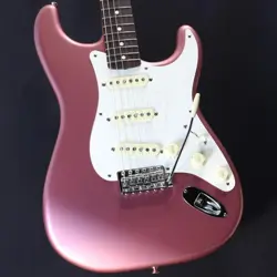 ??LIMITED CHAR STRATOCASTER