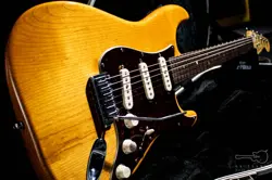 FENDER AMERICAN DELUXE STRATOCASTER / 2007 USED ELECTRIC GUITAR