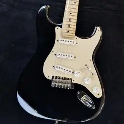 FENDER /ERIC CLAPTON STRATOCASTER - BLACK 3.64KG