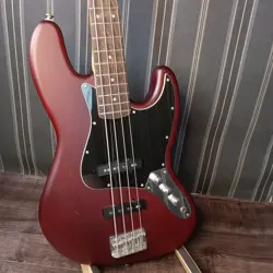 SQUIER BY FENDER JAZZ BASS SPA LOGO JAZZ BASS SAFE PACKING!