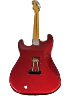 FENDER ELECTRIC GUITAR/STRATO