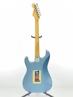 ELECTRIC GUITAR/STRATO