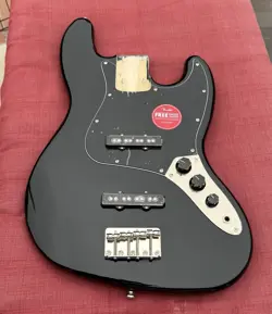 GENUINE FENDER SQUIER CLASSIC VIBE 70'S SERIES JAZZ J BASS ALNICO LOADED BODY