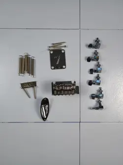 2014 FENDER STRATOCASTER HARDWARE SET