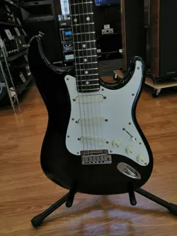 FENDER JAPAN STR-85LS USED 1991 ASH BODY MAPLE NECK ROSEWOOD FINGERBOARD BLACK