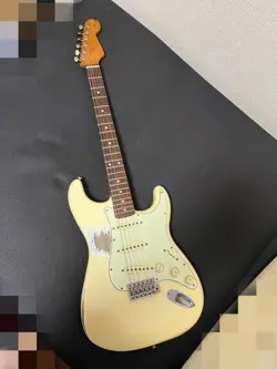 EARLY 2008 MADE FENDER ROAD WORN STRATCASTER NO.MG626