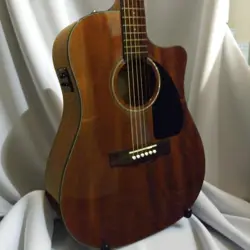 GUITAR CUTAWAY BROWN