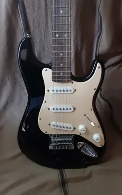 MINI STRATOCASTER ELECTRIC