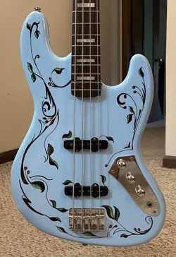 HAND-PAINTED VINE DESIGN