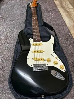 FENDER MEXICO STRATOCASTER 1994 ELECTRIC GUITAR BLACK WITH SOFT CASE
