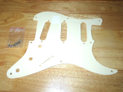 FENDER 2006 USA WHITE 1 PLY ERIC JOHNSON SIGNATURE STRATOCASTER PICKGUARD