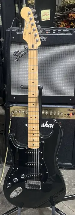 STANDARD STRATOCASTER® LEFT-HANDED