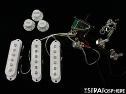 +KNOBS STRATOCASTER