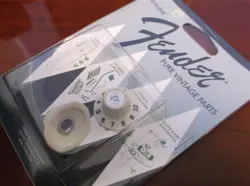 NEW - GENUINE FENDER '65 AMERICAN VINTAGE JAZZMASTER KNOB SET - 099-2086-000