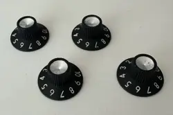 ORIGINAL VINTAGE 1975 FENDER AMPLIFIER KNOB LOT OF 4 SET SCREW AMP KNOBS 1970'S