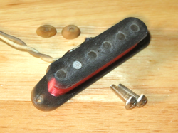 LINDY FRALIN BLACK HIGH OUTPUT MUSTANG PICKUP W/ 1962 BOLTS & GROMMETS