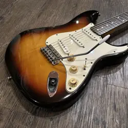 MODEL STRATOCASTER