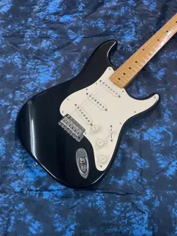 1957 STRATOCASTER BLACK