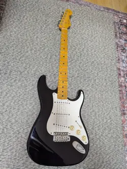 FENDER JAPAN ST57M-US STRATOCASTER MEDIUM SCALE FROM JAPAN