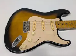 STRATOCASTER SERIAL