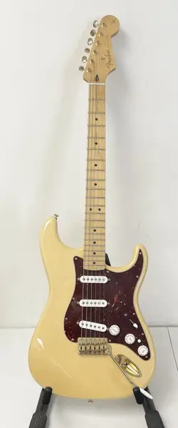 FENDER MEXICAN