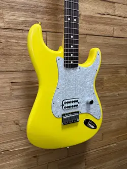 FENDER TOM DELONGE