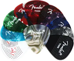 FENDER 351 DOTTED CELLULOID GUITAR PICKS - THIN, 12-PACK