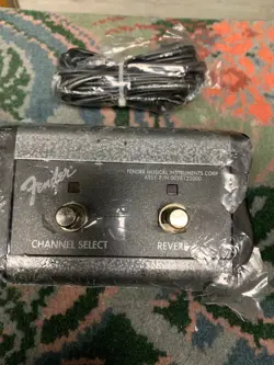 NEW - FENDER 2-BUTTON CHANNEL/REVERB FOOTSWITCH