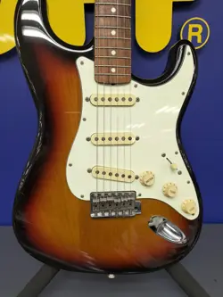 FENDER JAPAN STRATOCASTER ST62 USED 2007 BASSWOOD BODY MAPLE NECK W/SOFT CASE