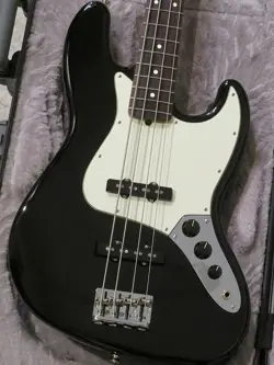 FENDER AMERICAN PROFESSIONAL II JAZZ BASS -BLACK-