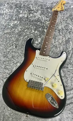 FENDER JAPAN ST71-85TX -3TONESUNBURST- ELECTRIC GUTIAR