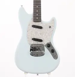 USED FENDER USA AMERICAN PERFORMER MUSTANG SONIC BLUE 2022 US22062133 GUITAR