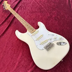 SCALLOP FABRICATE INCLUDED FENDER JAPAN STRATOCASER SMT