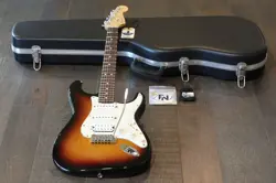 2003 FENDER AMERICAN STANDARD STRATOCASTER HSS 3-COLOR SUNBURST + OHSC