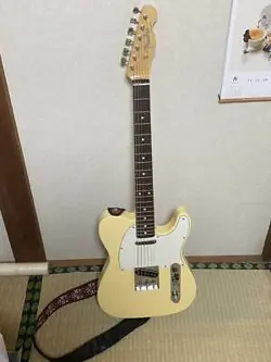 ELECTRIC GUITAR FENDER TRADITIONAL 60S TELECASTER VINTAGE WHITE MADE IN JAPAN