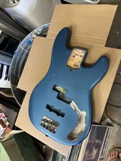 2019 FENDER USA AMERICAN PERFORMER BASS W/ BRIDGE LAKE PLACID BLUE LUTHIER