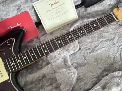 PROFESSIONAL JAZZMASTER