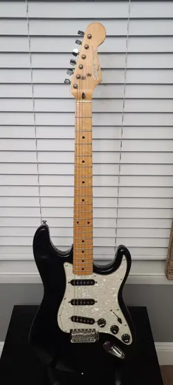 STRATOCASTER BY