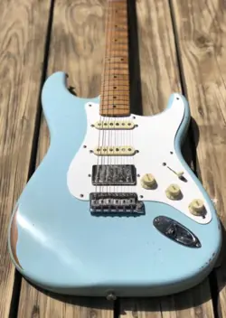 FENDER ROAD WORN 50’S STRATOCASTER- NITRO, SONIC BLUE, ALDER