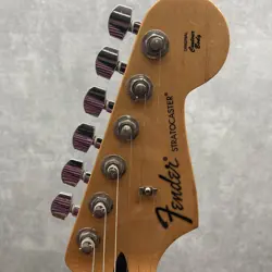 FENDER DELUXE STRATOCASTER HSS PLUS TOP WITH IOS CONNECTIVITY 2015 MIE MAIN SAFE