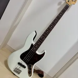 FENDER JAPAN TRADITIONAL 60S JAZZ BASS SAFE DELIVERY FROM JAPAN