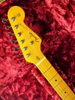 FENDER 70TH ANNIVERSARY AMERICAN VINTAGE II 1954 STRATOCASTER 2024