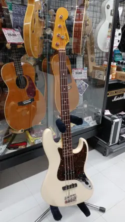FENDER JAPAN JB62 VWH JAZZ BASS SAFE DELIVERY FROM JAPAN