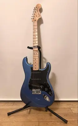 SQUIER BY FENDER STRATOCASTER ELECTRIC GUITAR BLUE SAFE DELIVERY FROM JAPAN
