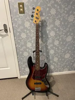 FENDER AMERICAN STANDARD / ELECTRIC BASS GUITAR W/ GIG BAG MADE IN USA