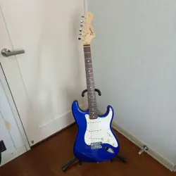 SQUIER BY FENDER AFFINITY SERIES STRATOCASTER ELECTRIC GUITAR BLUE USED