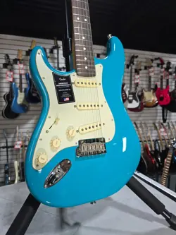 *OPEN BOX* FENDER AM PRO II STRATOCASTER LH - MIAMI BLUE & OHSC + PLEK*D #977 885978577583