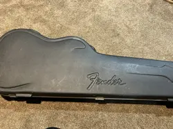 FENDER ELECTRIC GUITAR HARD CASE BLACK