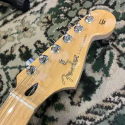 STRATCASTER HSS SAFE