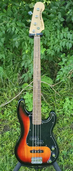 2023 SQUIER BY